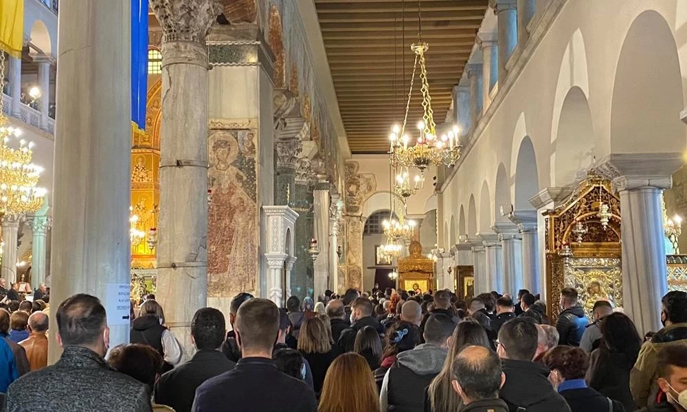 Θεσσαλονίκη: Εισαγγελική παρέμβαση για τον ιερέα που έβαζε πιστούς στο ναό χωρίς μάσκα